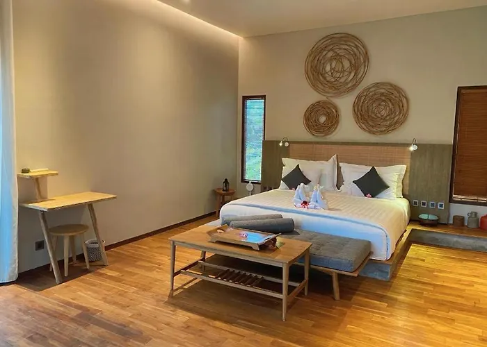 Dewi Hotel 3*